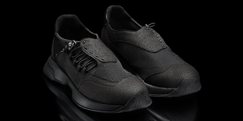 HOMME PLISSÉ ISSEY MIYAKE Unveils New BREEZE Sneaker