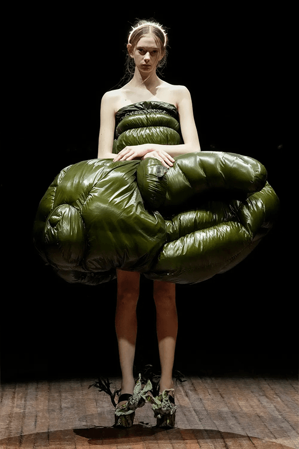 UNDERCOVER Fall Winter 2025 Paris Fashion Week womenswear champion collaboration Jun Takahashi