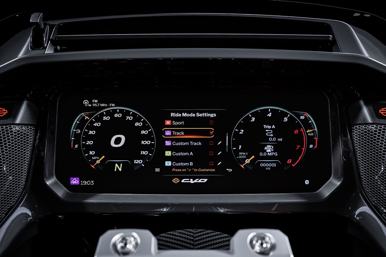 Harley Davidson CVO Road Glide RR Release Info