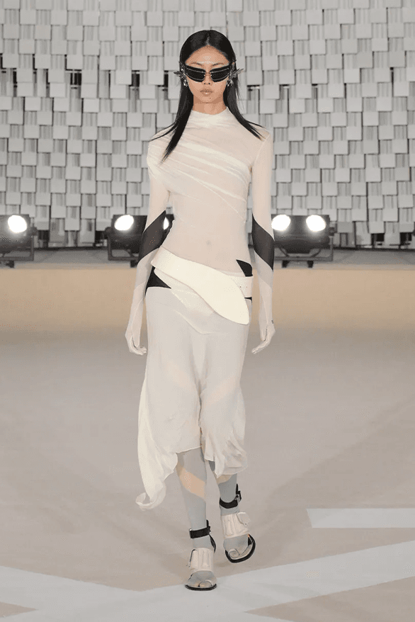 Off-White™ Fall Winter 2025 Paris Fashion Week ib kamara womenswear menswear doja cat burna boy runway show