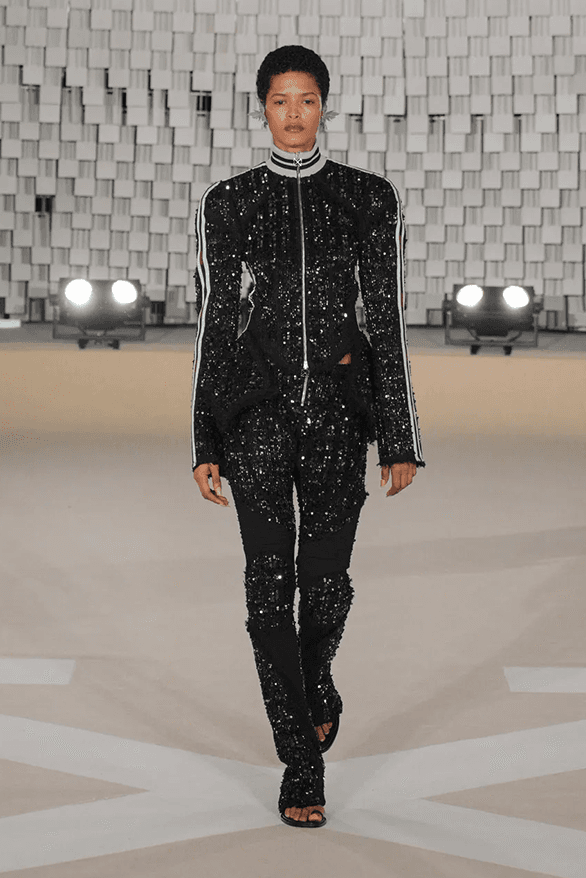 Off-White™ Fall Winter 2025 Paris Fashion Week ib kamara womenswear menswear doja cat burna boy runway show