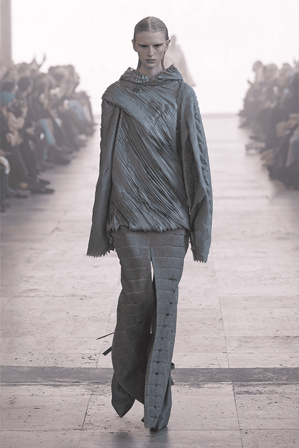 Rick Owens Fall Winter 2025 Paris Fashion Week womenswear runway show