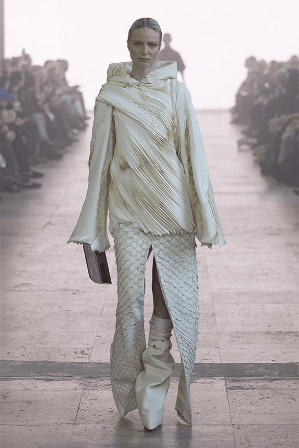 Rick Owens Fall Winter 2025 Paris Fashion Week womenswear runway show