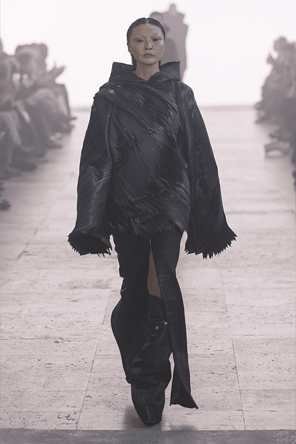 Rick Owens Fall Winter 2025 Paris Fashion Week womenswear runway show