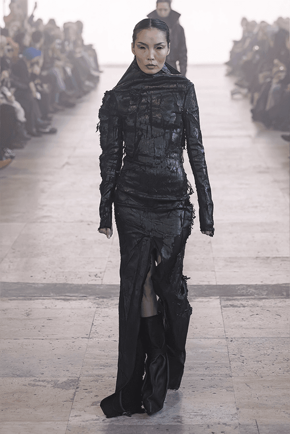 Rick Owens Fall Winter 2025 Paris Fashion Week womenswear runway show