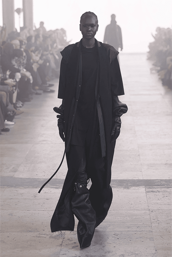 Rick Owens Fall Winter 2025 Paris Fashion Week womenswear runway show