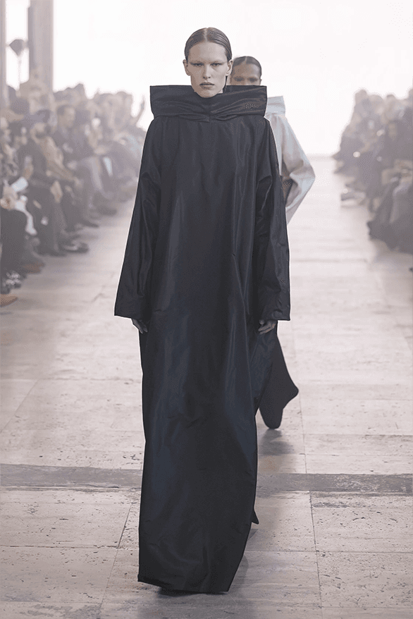 Rick Owens Fall Winter 2025 Paris Fashion Week womenswear runway show