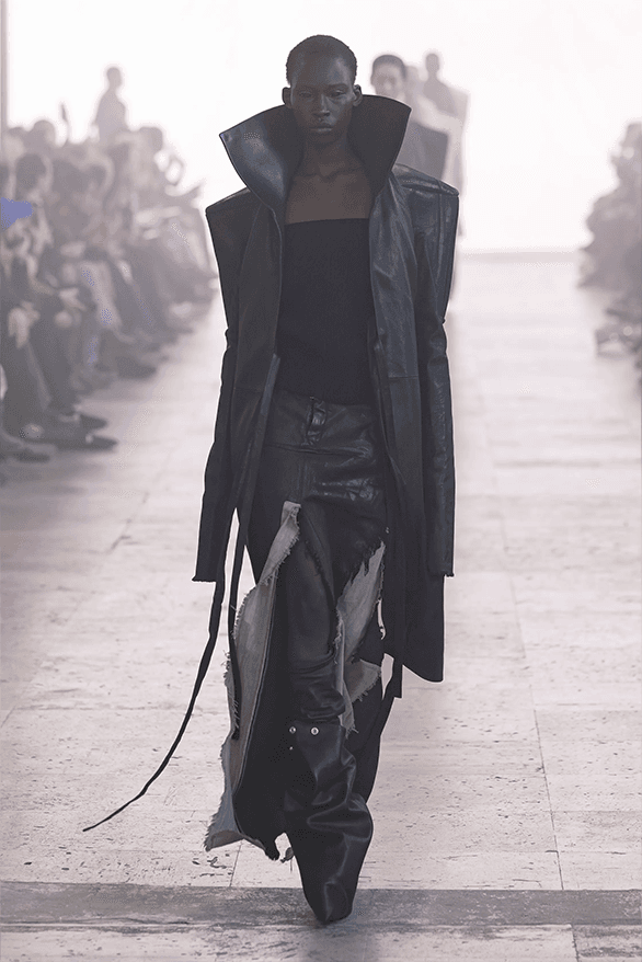 Rick Owens Fall Winter 2025 Paris Fashion Week womenswear runway show