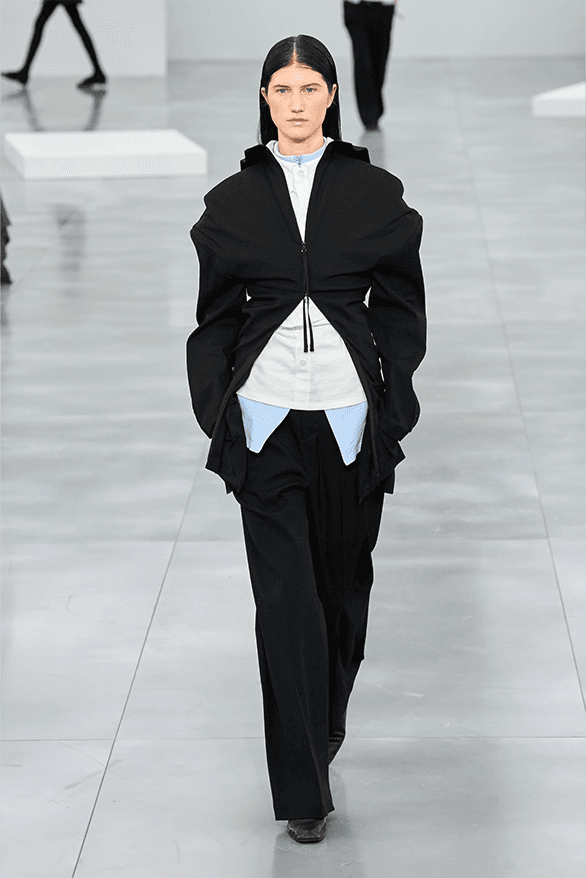 Issey Miyake Fall Winter 2025 Paris Fashion Week womenswear runway show