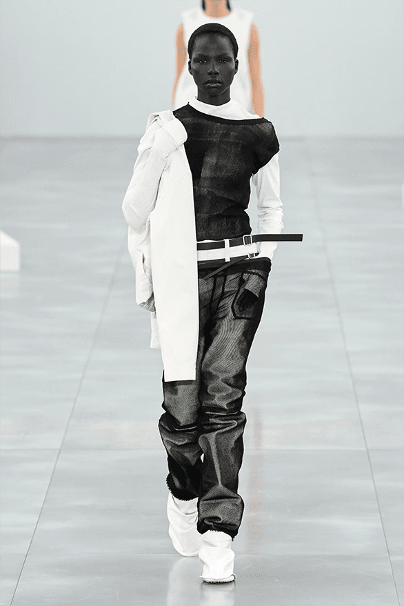 Issey Miyake Fall Winter 2025 Paris Fashion Week womenswear runway show