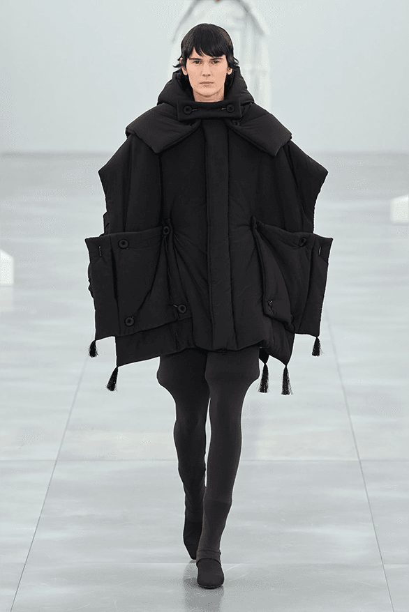 Issey Miyake Fall Winter 2025 Paris Fashion Week womenswear runway show