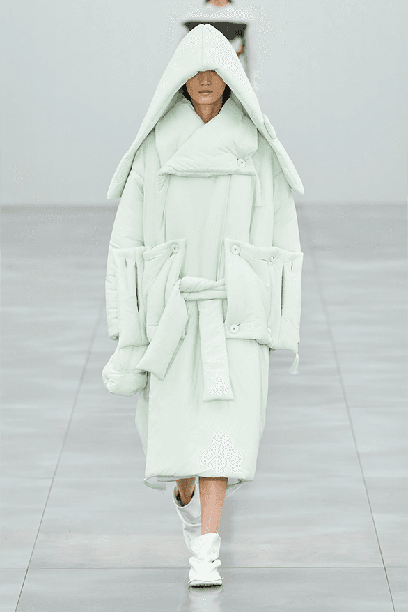 Issey Miyake Fall Winter 2025 Paris Fashion Week womenswear runway show
