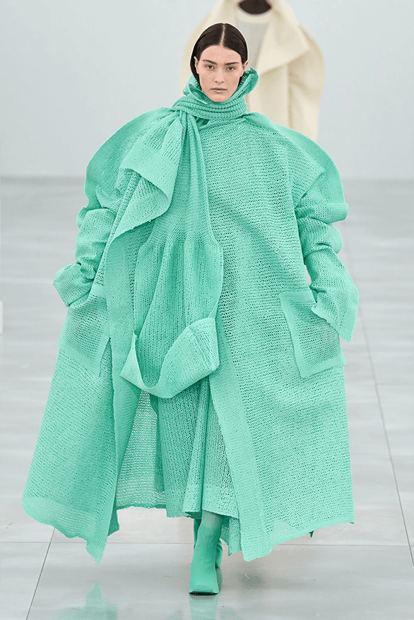Issey Miyake Fall Winter 2025 Paris Fashion Week womenswear runway show