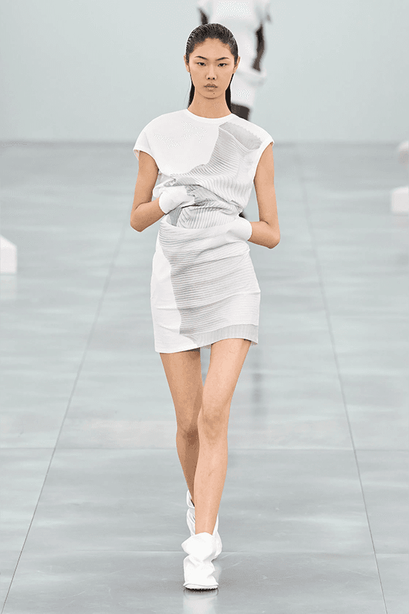 Issey Miyake Fall Winter 2025 Paris Fashion Week womenswear runway show