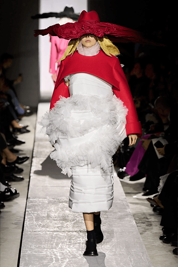 Comme des Garçons Fall Winter 2025 Paris Fashion Week Rei Kawakubo womenswear runway show
