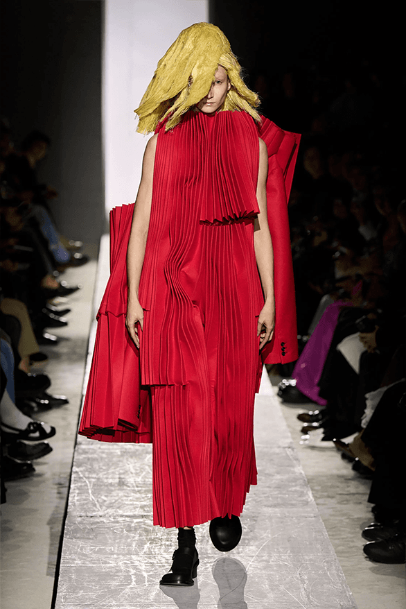 Comme des Garçons Fall Winter 2025 Paris Fashion Week Rei Kawakubo womenswear runway show
