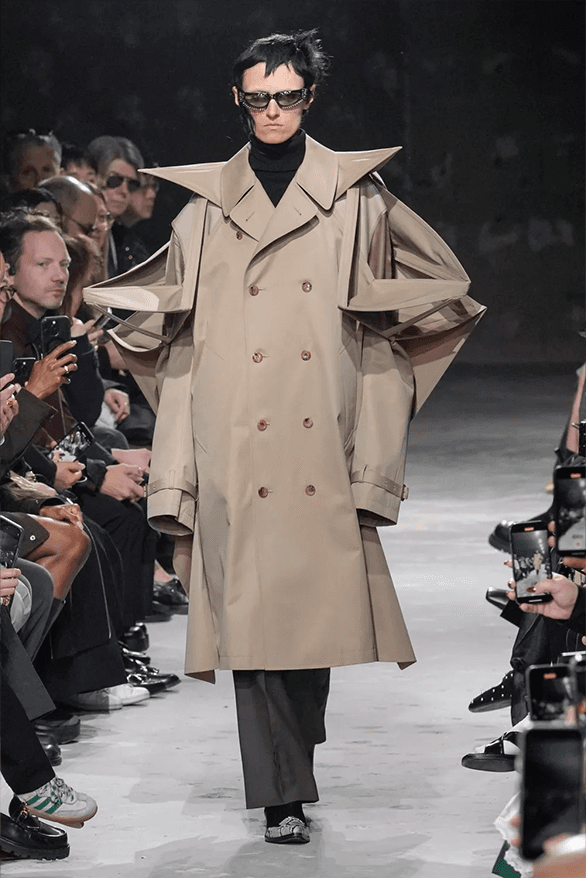 Junya Watanabe Fall Winter 2025 Paris Fashion Week womenswear runway show