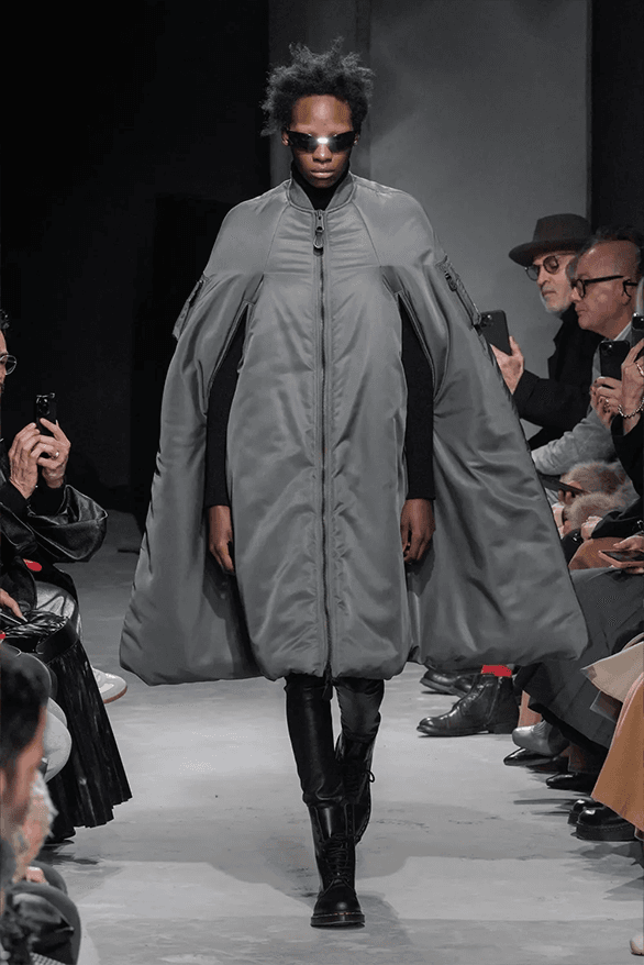 Junya Watanabe Fall Winter 2025 Paris Fashion Week womenswear runway show