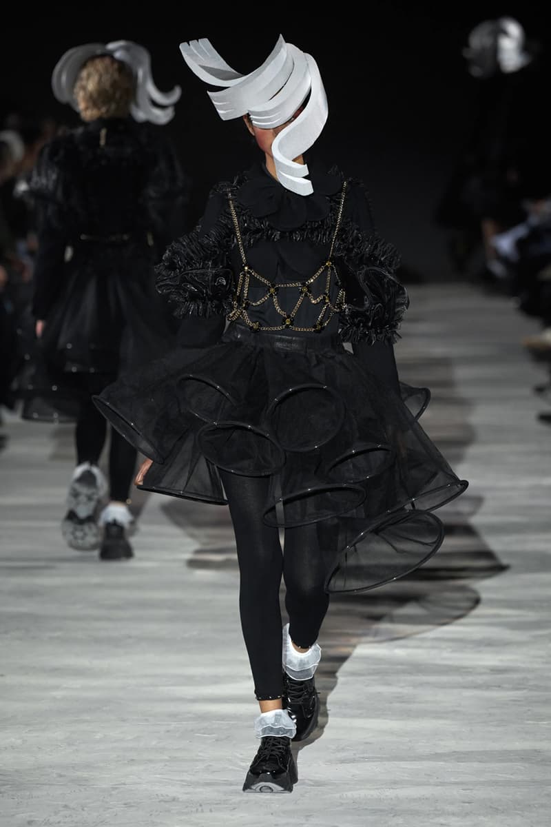 noir kei ninomiya fall winter 2025 runway collection comme des garcons