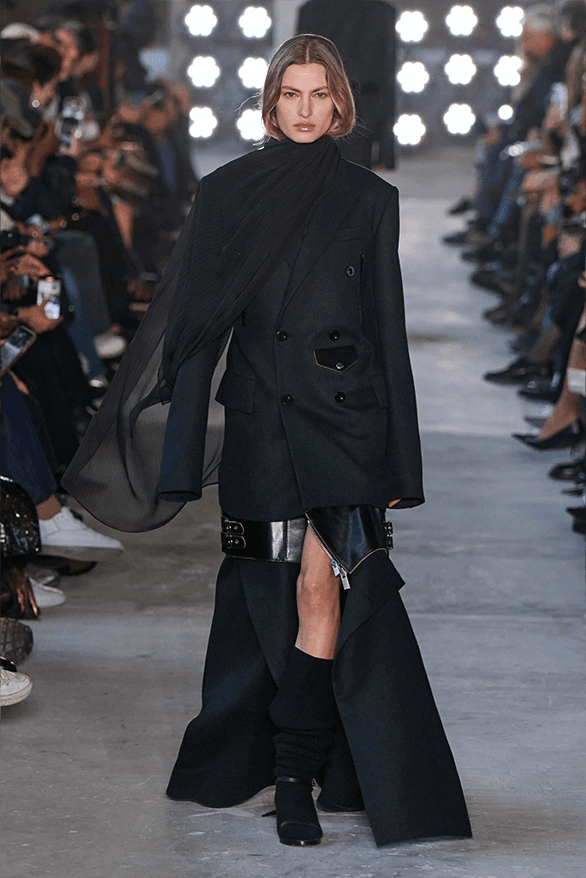 sacai Fall Winter 2025 Paris Fashion Week womenswear runway show chitose abe