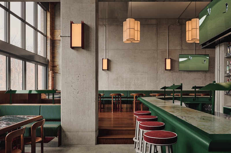 Muni Indoor Golf Club Simulator Bar Restaurant Montreal Canada location store simulator