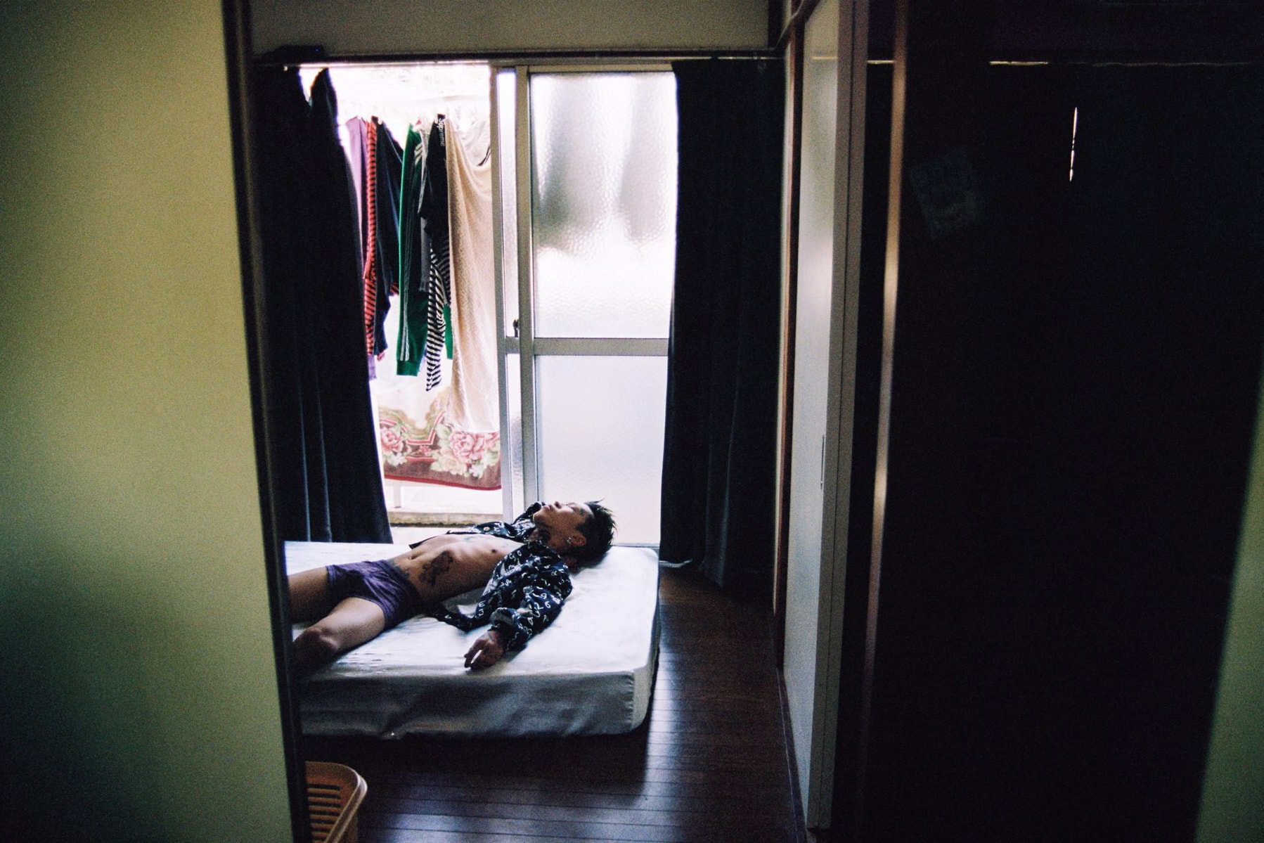 joshua gordon through the lens photographer photography feature artwork images cameras