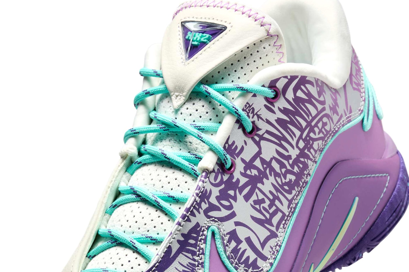 Nike LeBron 22 Surfaces in "Frozen Grapes" lebron james king james HV8454-001 Soft Pearl/Hyper Turquoise-Vivid Purple-Court Purple