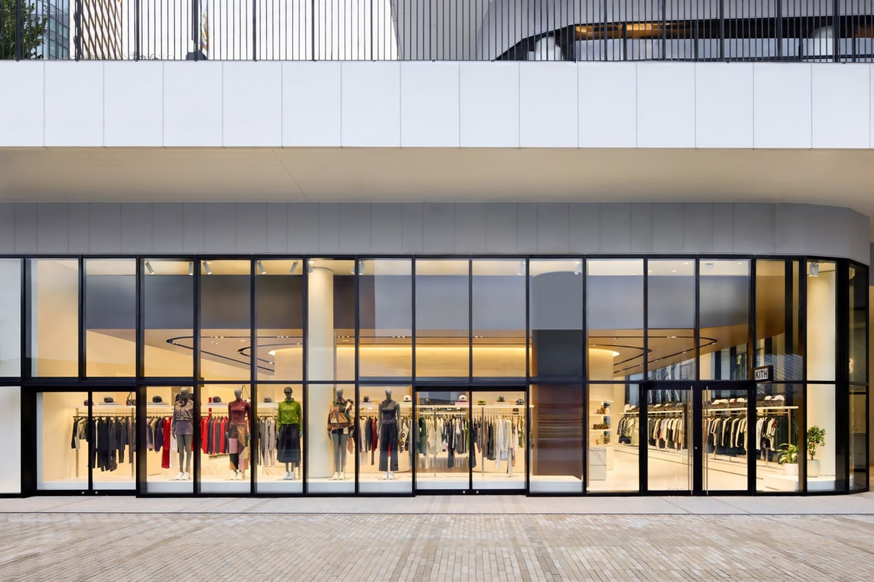 Top Fashion News: March 21