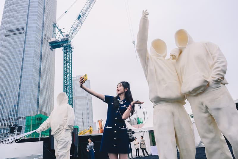 Huang Yulong 'UPWARD' Art Exhibition Ora-Ora Art Basel Hong Kong Hong Kong Observation Wheel and AIA Vitality Park