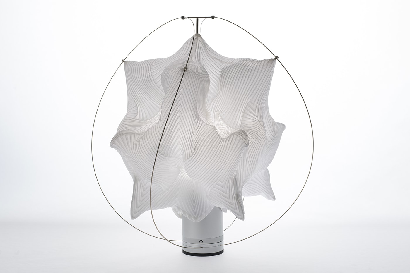  Issey Miyake A-Poc Able atelier oï 'Type-XIII Atelier Oï Project' exhibition collaboration lighting  Milan Design Week Info