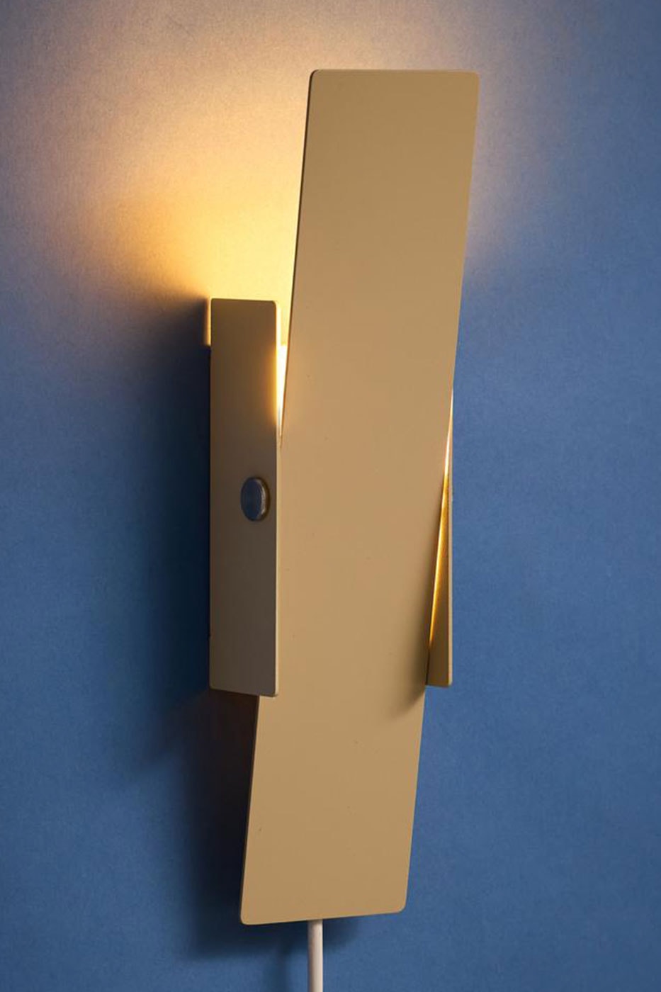 MOEBE “Pivoting Lamps” Collection Wall Lamp Table Lamp Lighting Release Info 