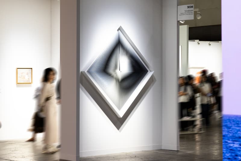 Closer Look at the Galleries Exhibited During Art Basel Hong Kong 2025 david zwirner takashi murakami sorayama yayoi kusama daniel arsham hauser wirth nanzuka japanese artist accra african diaspora gagosian labubu kasing lung