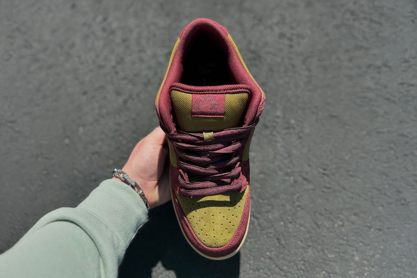 Nike SB Dunk Low "Burgundy Crush" HQ1625-600 Release Info 