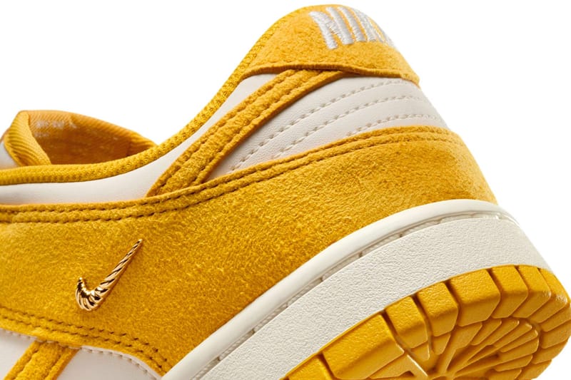 mustard yellow dunks