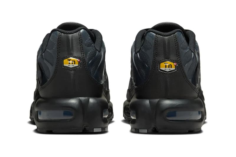 Paris Saint-Germain Join Forces for Collaborative Nike Air Max Plus psg Release info football club black particle grey anthracite