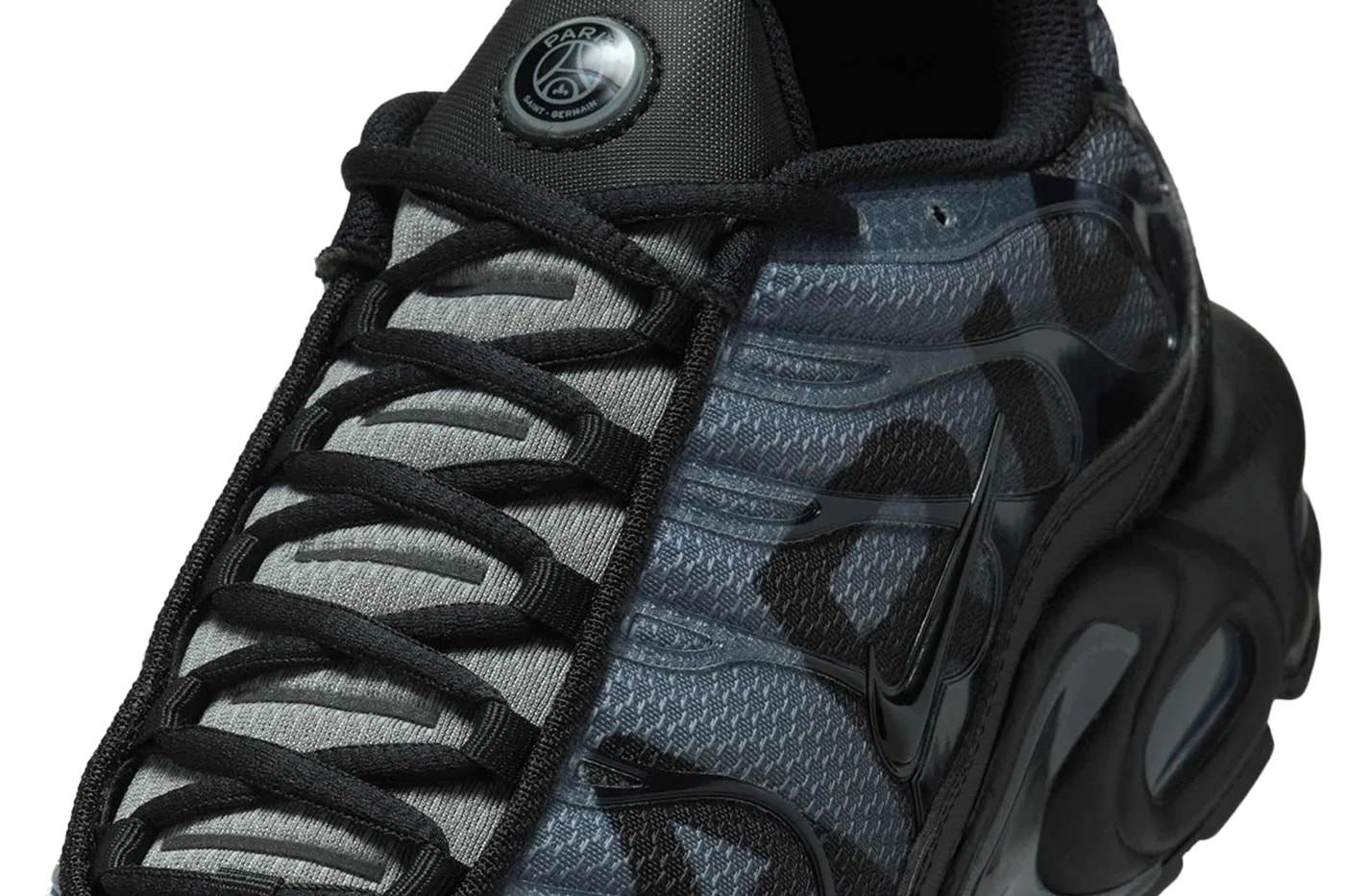 Paris Saint-Germain Join Forces for Collaborative Nike Air Max Plus psg Release info football club black particle grey anthracite