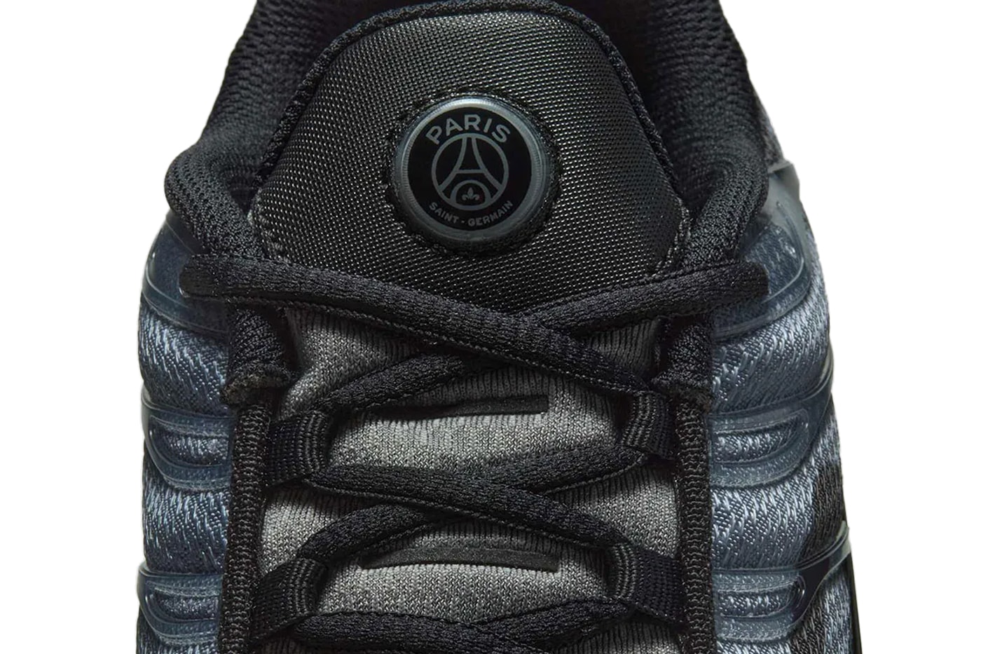 Paris Saint-Germain Join Forces for Collaborative Nike Air Max Plus psg Release info football club black particle grey anthracite