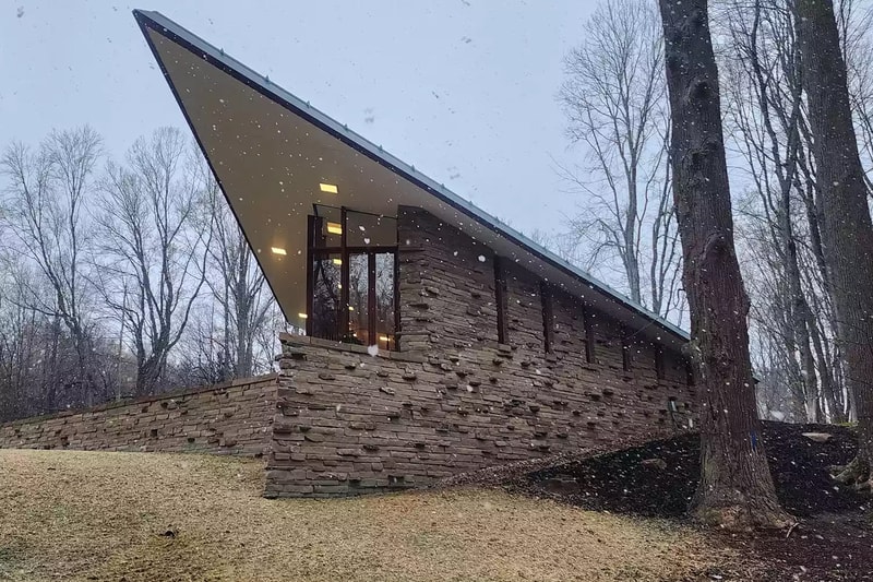 Frank Lloyd Wright RiverRock House Stay Information