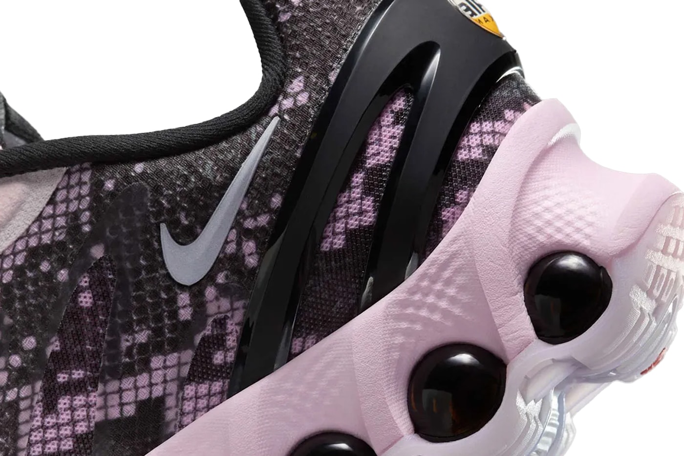 Nike Air Max DN8 "Pink Snakeskin" Release Info II0539-600 swoosh reptilian blackpink pink black