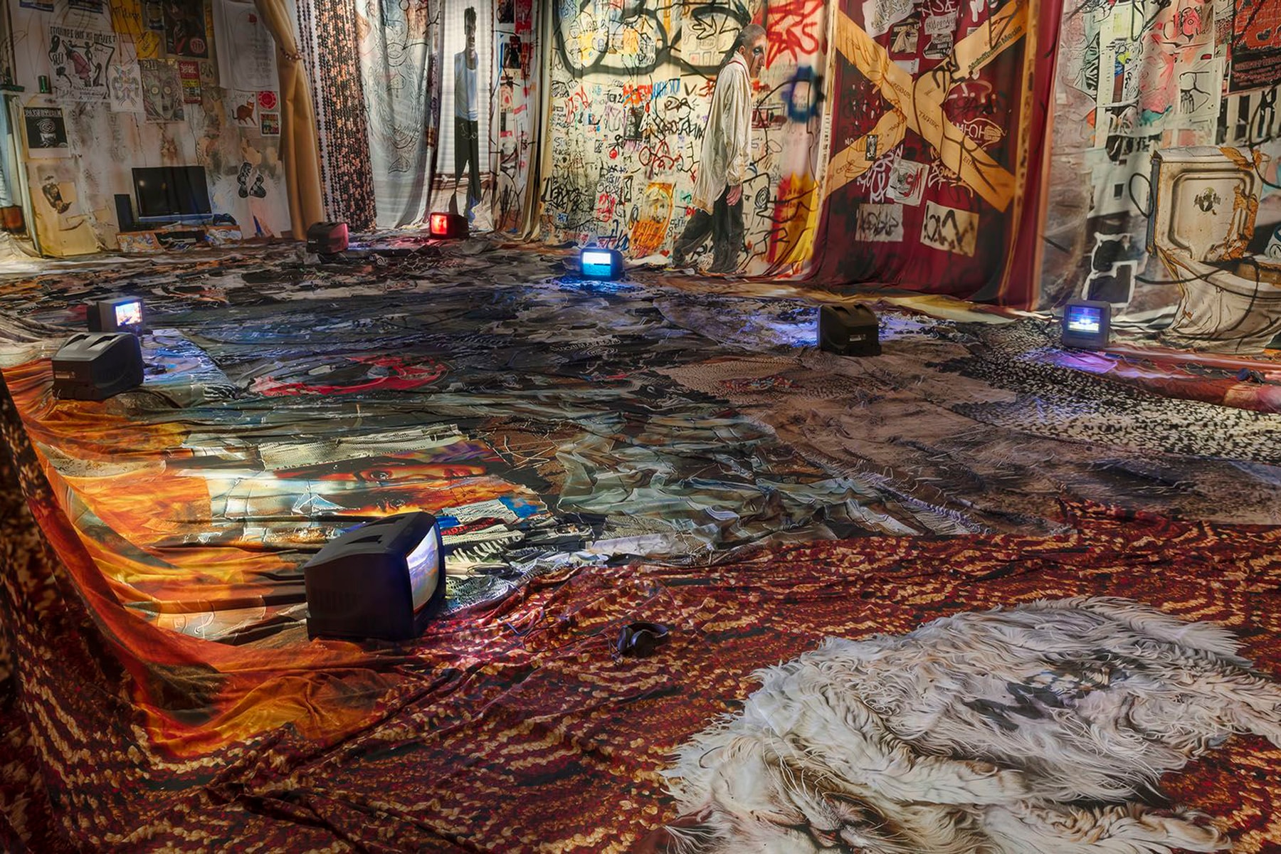 Hypeart Visits: Jon Rafman feature proof of concept art artworks sprueth magers