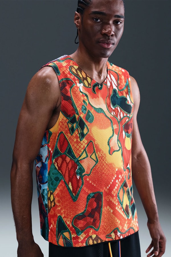 Nike’s “What The Kobe?” Apparel Collection Kobe Bryant Mamba Day jerseys basketball black mamba logo colorful tees tshirts Dri-FIT Reversible Jersey Dri-FIT Reversible Basketball Shorts Therma-FIT Pullover Hoodie T-shirts Release Info 
