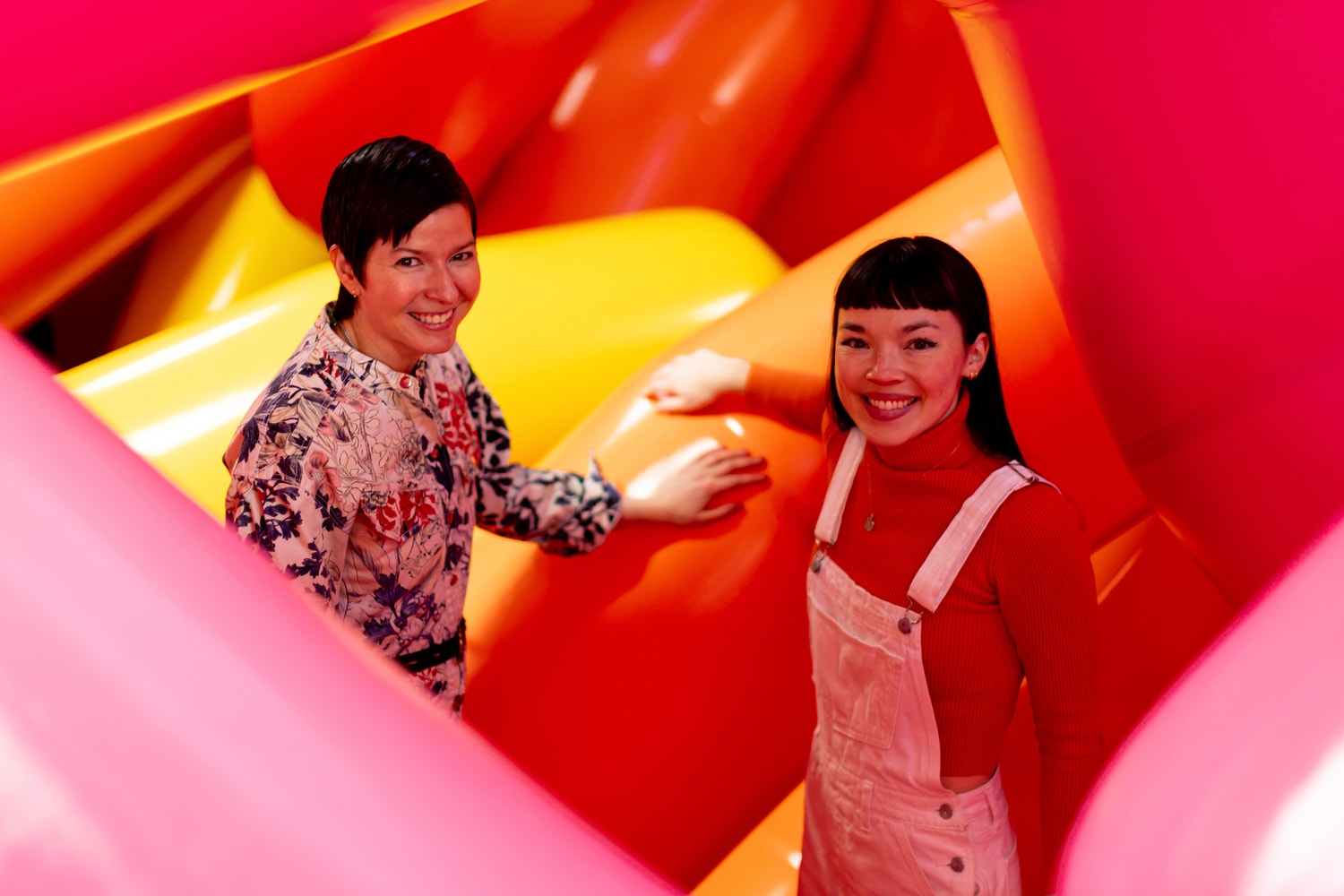cj hendry keff joons exhibition balloon sculptures artworks installations
