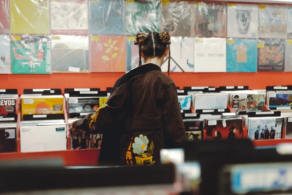 Jaguar Jonze Shares Her Love for Records and First Presses in Grails