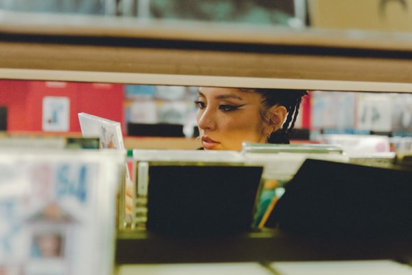 Jaguar Jonze Shares Her Love for Records and First Presses in Grails