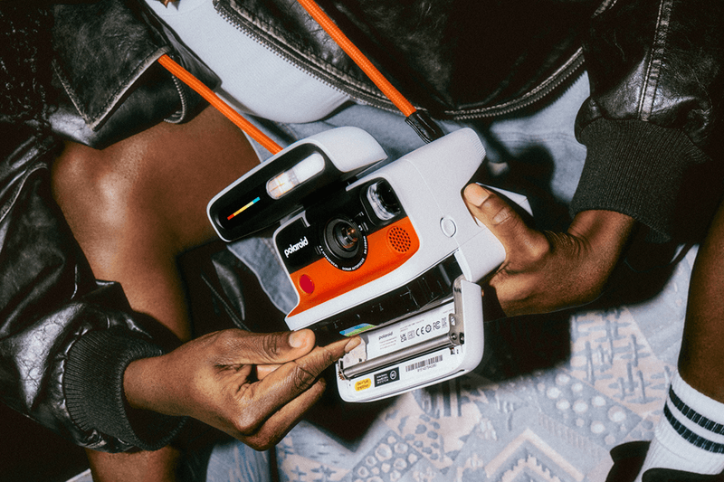 Polaroid Launches Retro-Inspired 'Polaroid Flip' Instant Camera
