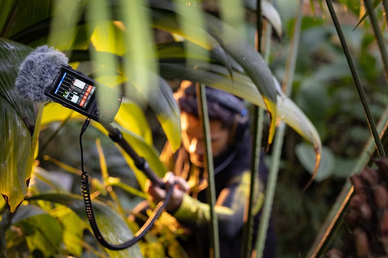 BMW HypersonX Neue Klasse EV Sound Exploration Mercedes Benz AMG Hyundai IONIQ 5 N Dodge Charger Nissan Skyline GT R R32 Hans Zimmer Will i Am Feature Info