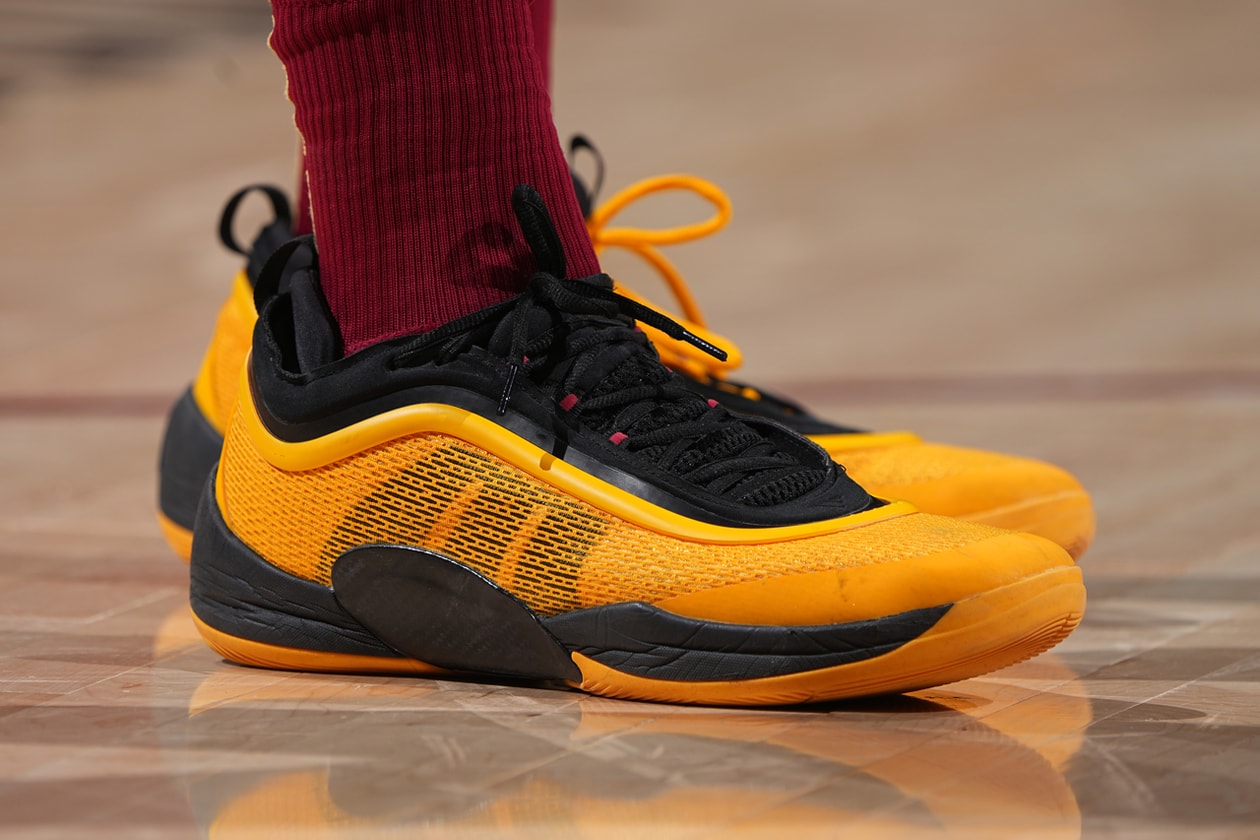 nba wnba signature sneaker list 2025 season Aaron Gordon - 361 AG 5 A’ja Wilson - Nike A’One Andrew Wiggins - Peak AW3 Anthony Edwards - adidas AE1 (2 teased) Austin Reaves - Rigorer AR2 Brandin Podziemski - Rigorer BP1 Breanna Stewart - PUMA Stewie 4 Damian Lillard - adidas Dame 9 (X teased) De’Aaron Fox - Under Armour Curry Fox 1 Devin Booker - Nike BOOK 1 Donovan Mitchell - adidas D.O.N. Issue #6 (7 teased) Giannis Antetokounmpo - Nike Zoom Freak 6 (7 teased) Ja Morant - Nike Ja 2 James Harden - adidas Harden Vol. 9 Jaylen Brown - 741 Performance Rover Jayson Tatum - Jordan Tatum 3 Jimmy Butler - Li-Ning JB3 Kawhi Leonard - New Balance KAWHI IV Kevin Durant - Nike KD 18 Klay Thompson - ANTA KT 10 Kyrie Irving - ANTA KAI 2 LaMelo Ball - PUMA MB.04 LeBron James - Nike LeBron 22 Luka Dončić - Jordan Luka 4 Nikola Jokić - 361 Joker 1 Sabrina Ionescu - Nike Sabrina 2 (3 spotted) Scoot Henderson - PUMA Scoot Zeros II Shai Gilgeous-Alexander - Converse SHAI 001 Spencer Dinwiddie - 361 DVD 3 Stephen Curry - Under Armour Curry 12 Sydney Colson - Creative Control Sydney Colson 1 Zion Williamson - Jordan Zion 4