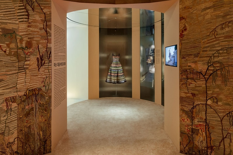 ‘Christian Dior: Designer of Dreams’ Exhibition Seoul Dongdaemun Design Plaza DDP OMA partner Shohei Shigematsu Info 