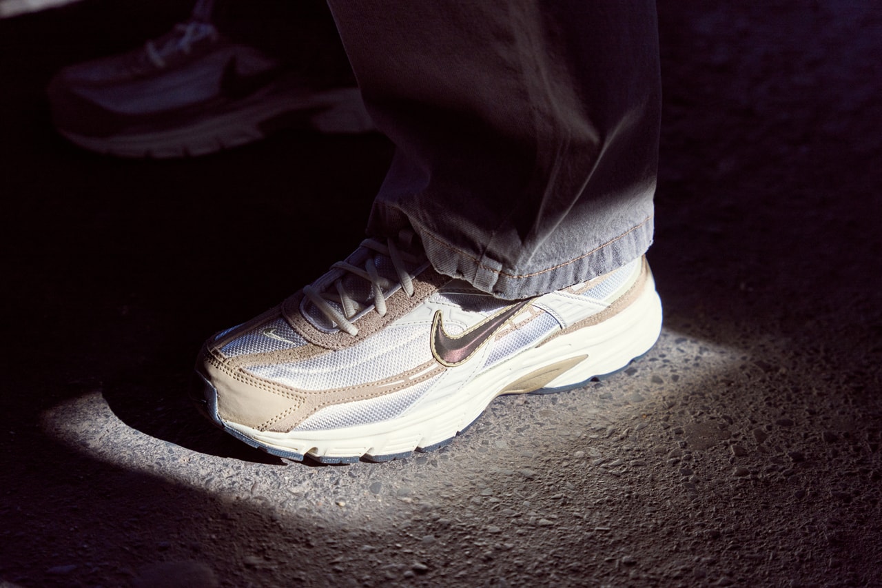 Deichmann nike v5 rnr sneaker campaign expect the unexpected berlin BRKN Laura Wittek y2k 