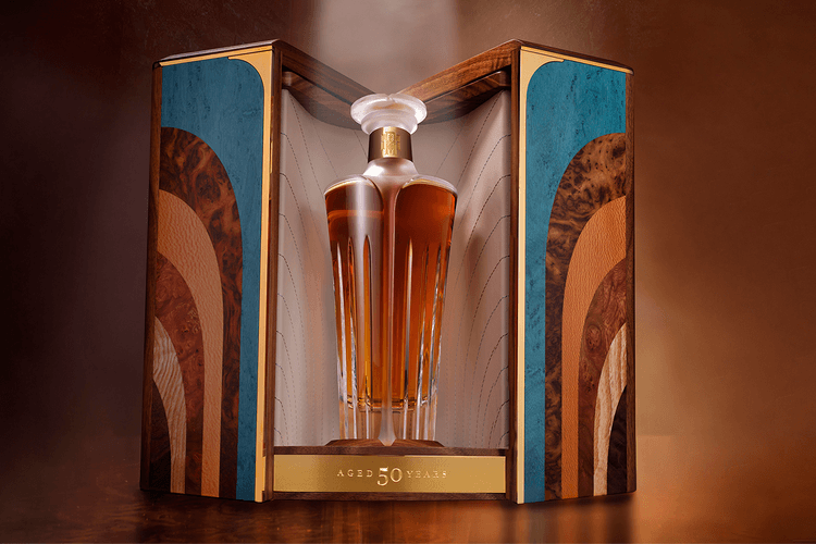 Midleton Very Rare Presents Final Silent Distillery Whisky Collection